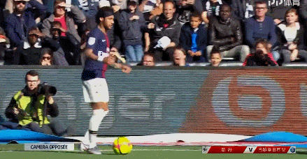 瓜帅：梅西总是做最简单的事情；想赢英超必须保持稳定（瓜帅：梅西总能化繁为简；英超夺冠关键在于持续稳定）