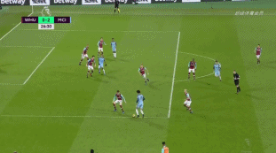 来支持谁的？贝克汉姆现身迈凯伦车队P房