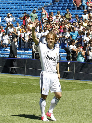 中超：北京国安主场2-1击败梅州客家